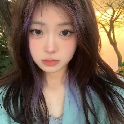 驼背人与舞女